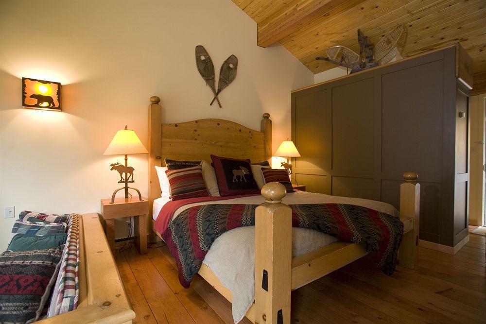 Moraine Lake Lodge Lake Louise Rom bilde